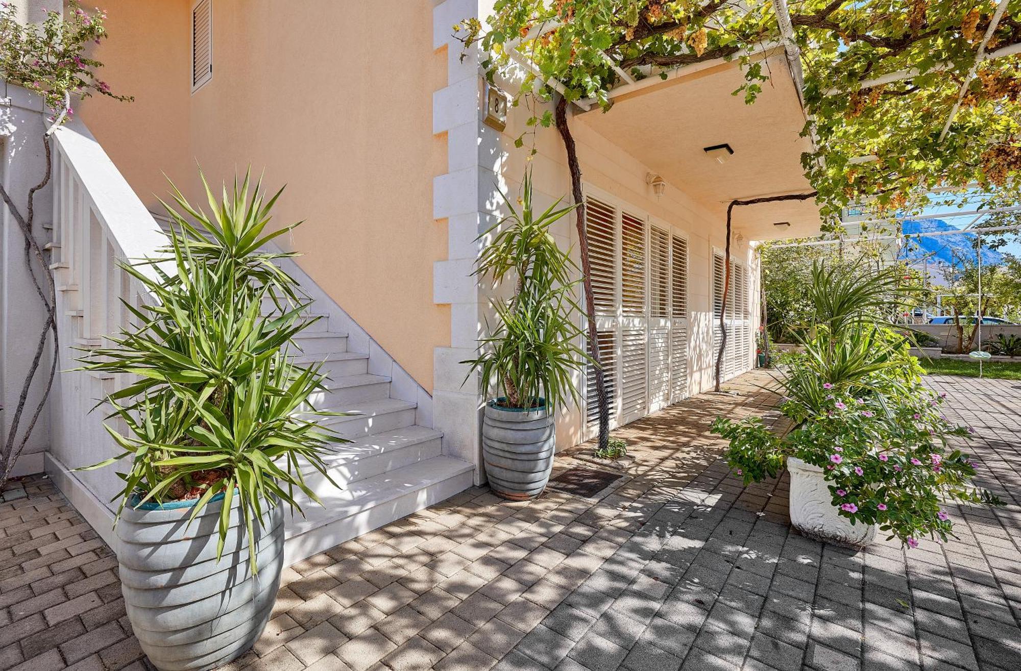 Apartments Ivica Makarska Eksteriør billede