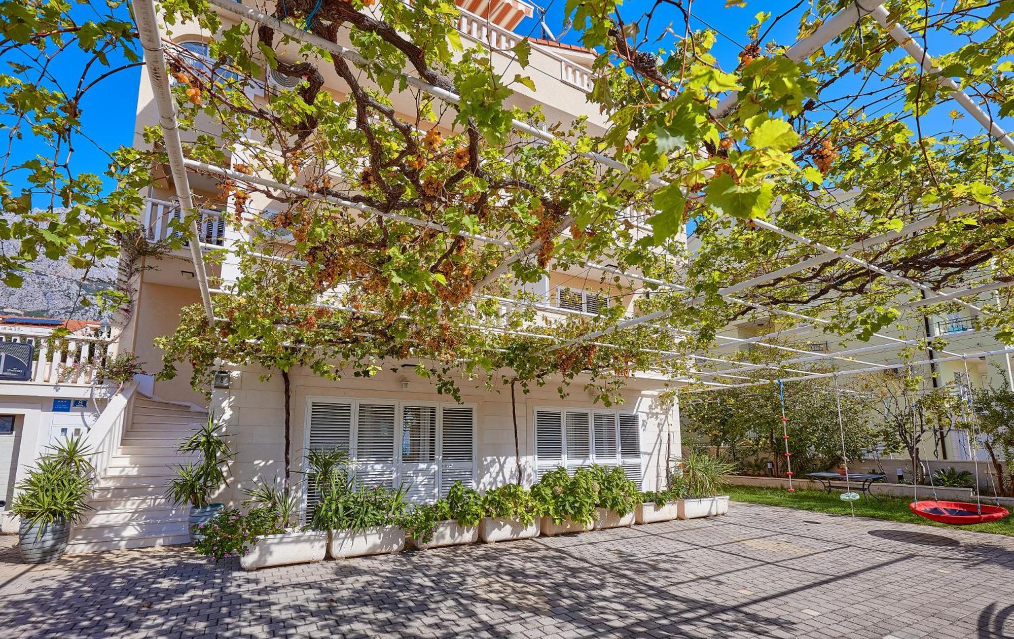Apartments Ivica Makarska Eksteriør billede