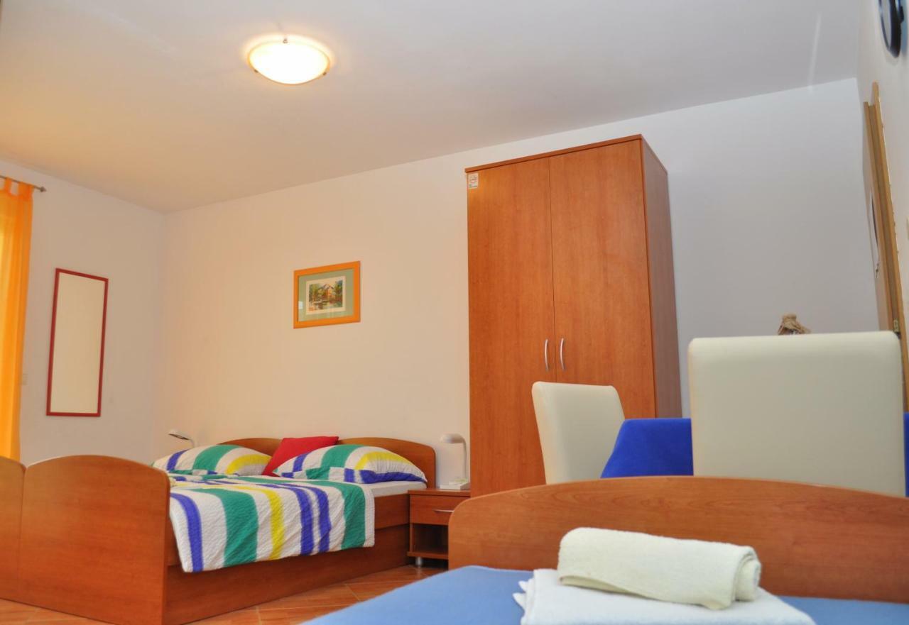 Apartments Ivica Makarska Eksteriør billede