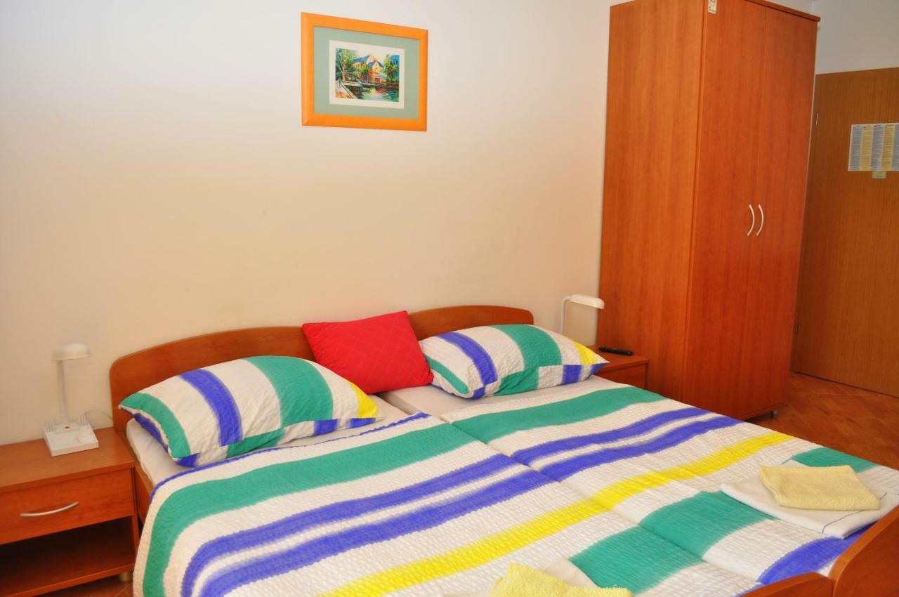 Apartments Ivica Makarska Eksteriør billede