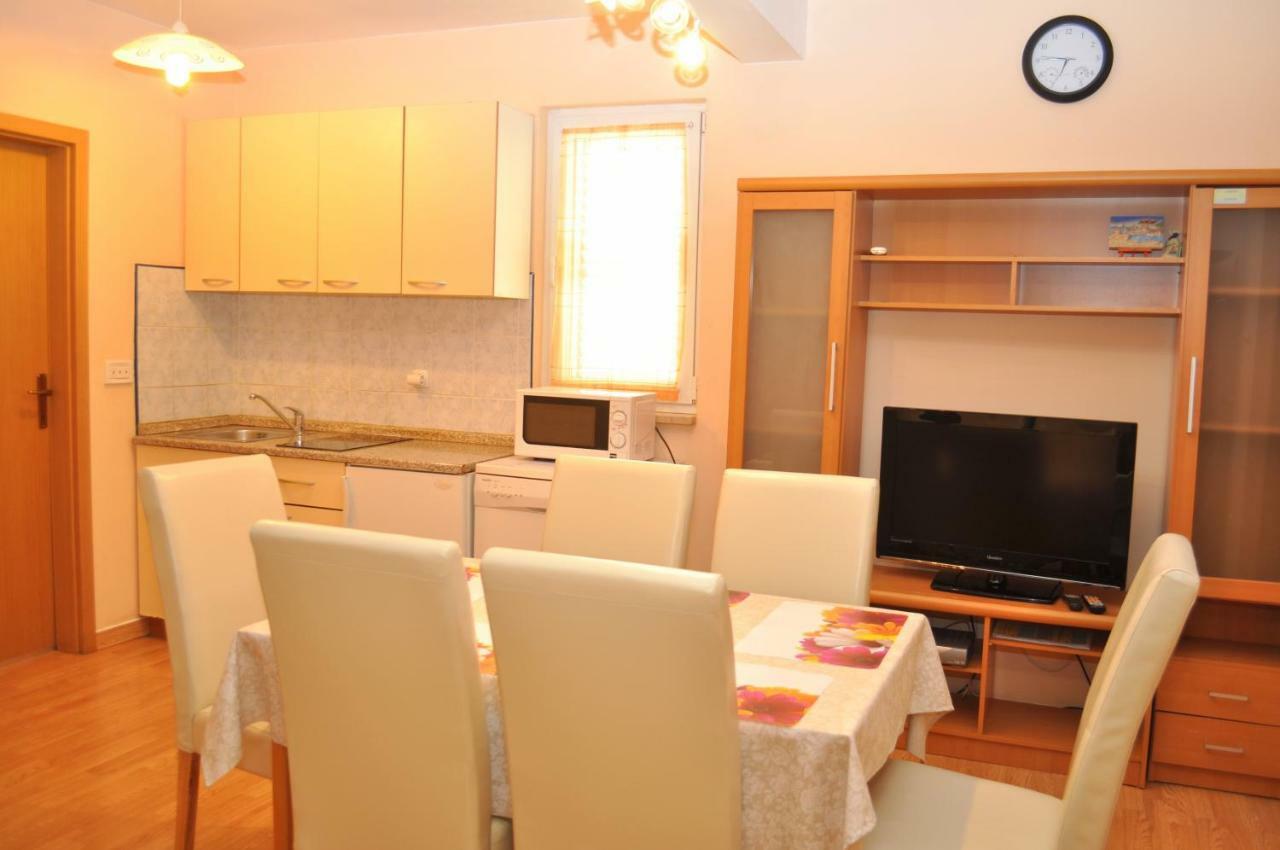 Apartments Ivica Makarska Eksteriør billede