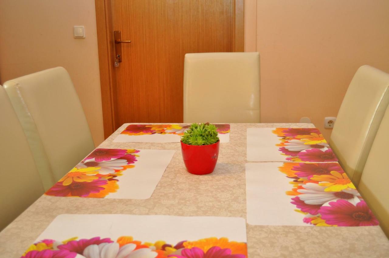 Apartments Ivica Makarska Eksteriør billede