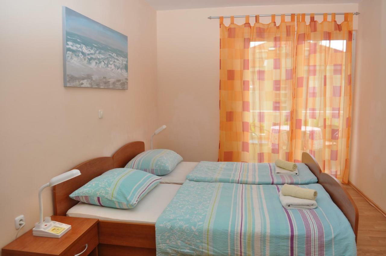 Apartments Ivica Makarska Eksteriør billede