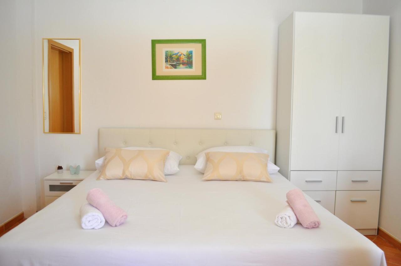 Apartments Ivica Makarska Eksteriør billede